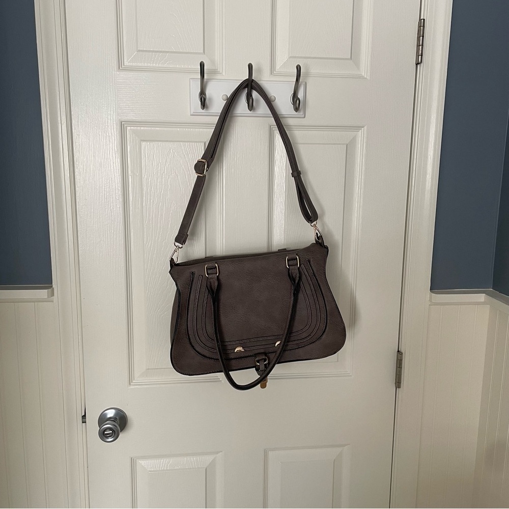 Medium Light Gray Shoulder Crossbody Bag Purse Unbranded Gold Hardware - Picture 7 of 11